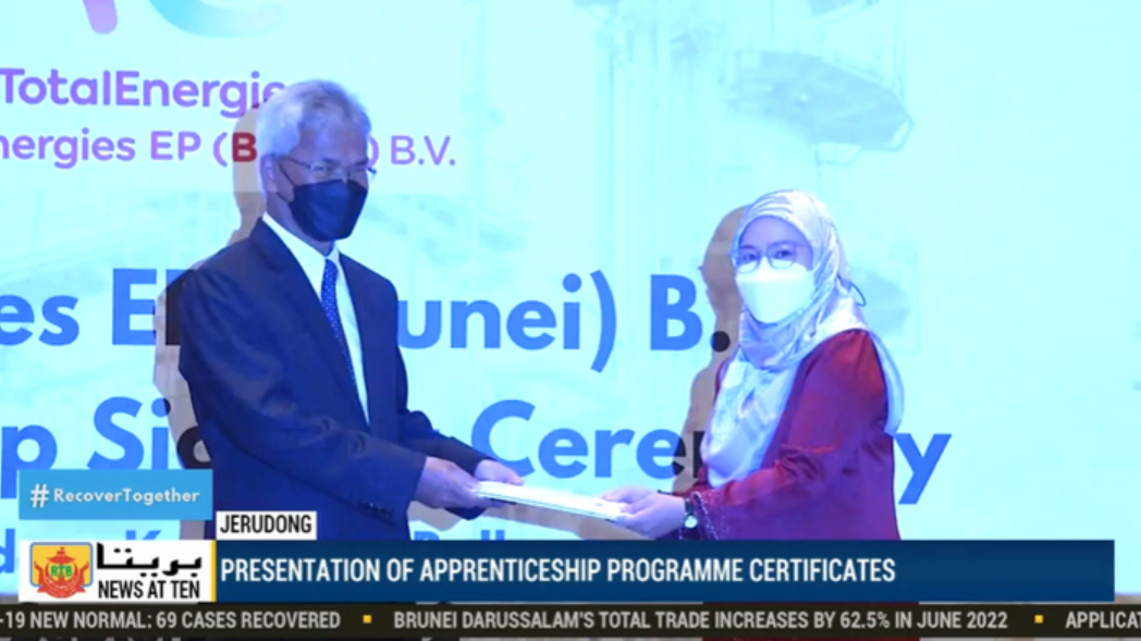 TotalEnergies EP (Brunei) B.V. celebrates 5 successful candidates at Apprenticeship Scheme Programme Signing Ceremony